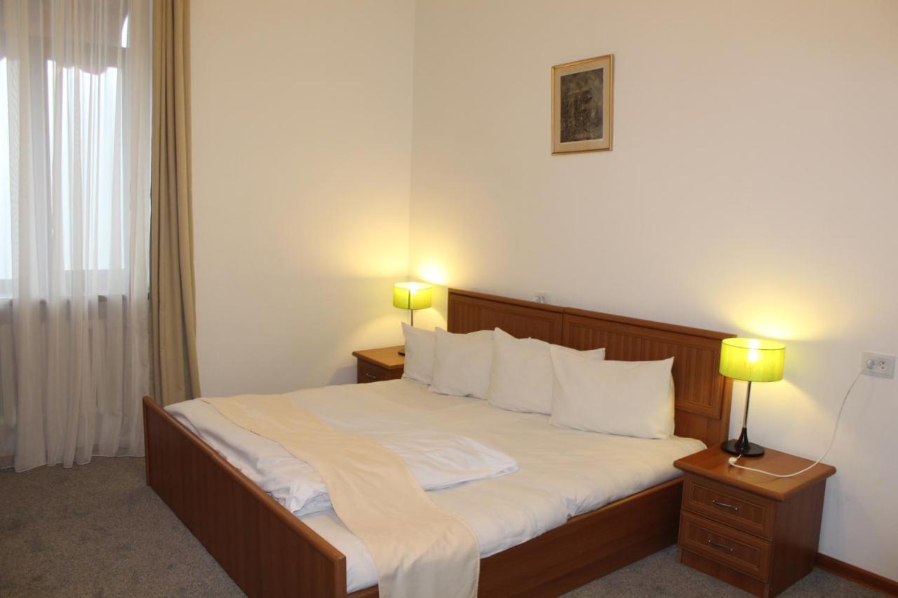 Diligence Hotel & Restaurant Dilisan Kültér fotó