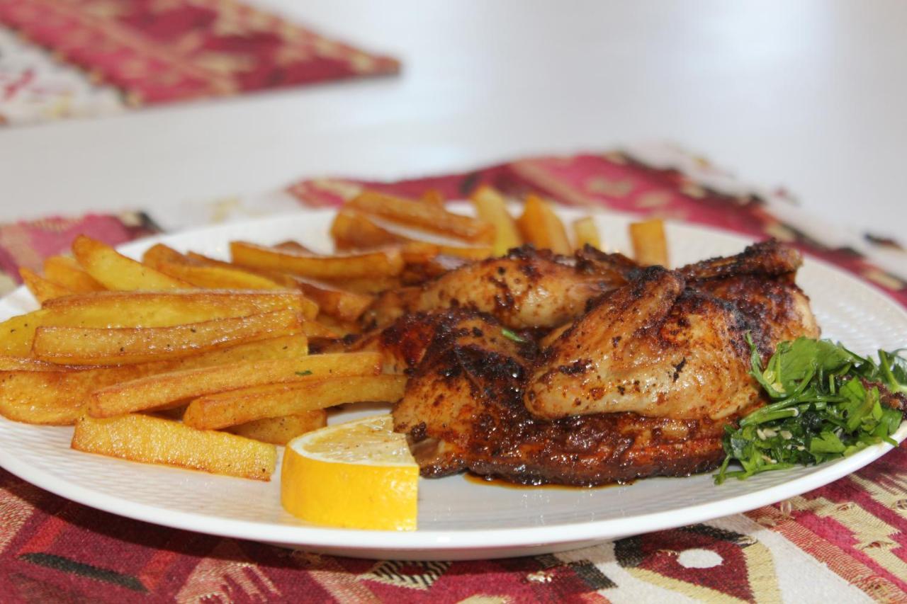 Diligence Hotel & Restaurant Dilisan Kültér fotó