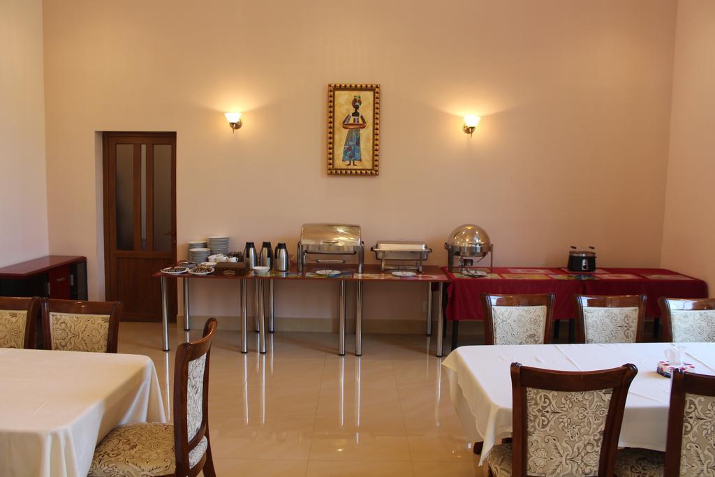 Diligence Hotel & Restaurant Dilisan Kültér fotó