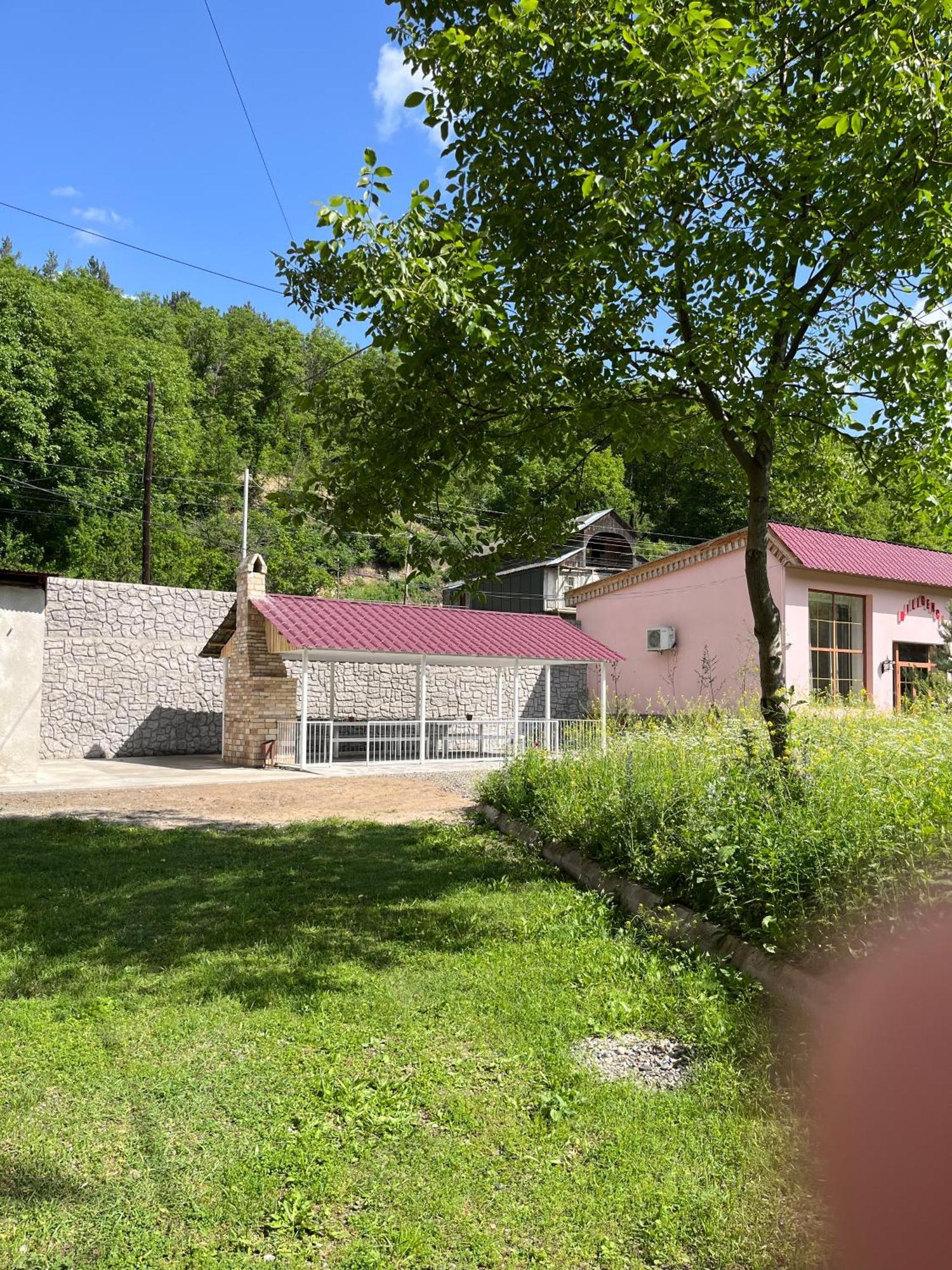 Diligence Hotel & Restaurant Dilisan Kültér fotó