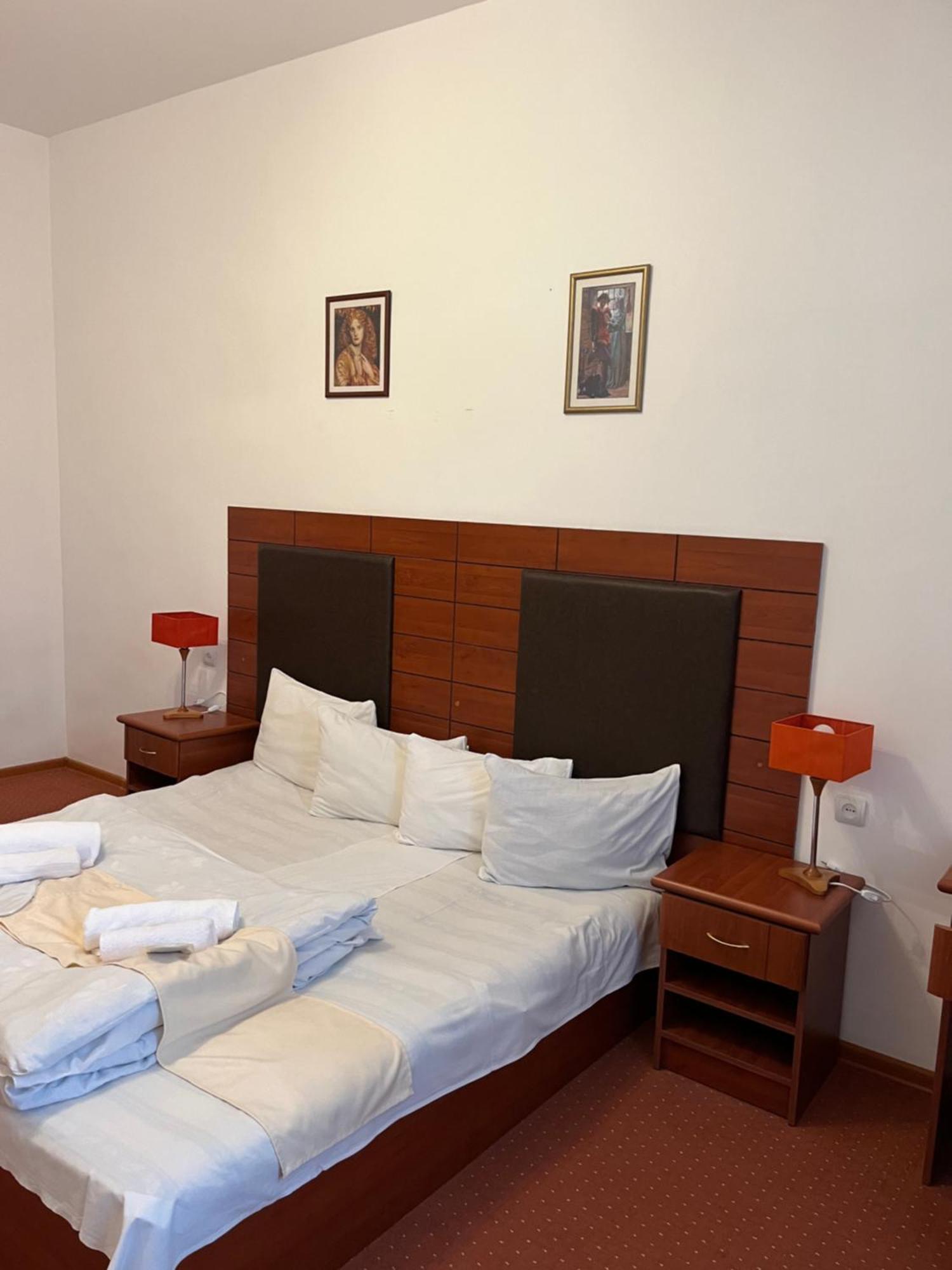 Diligence Hotel & Restaurant Dilisan Kültér fotó