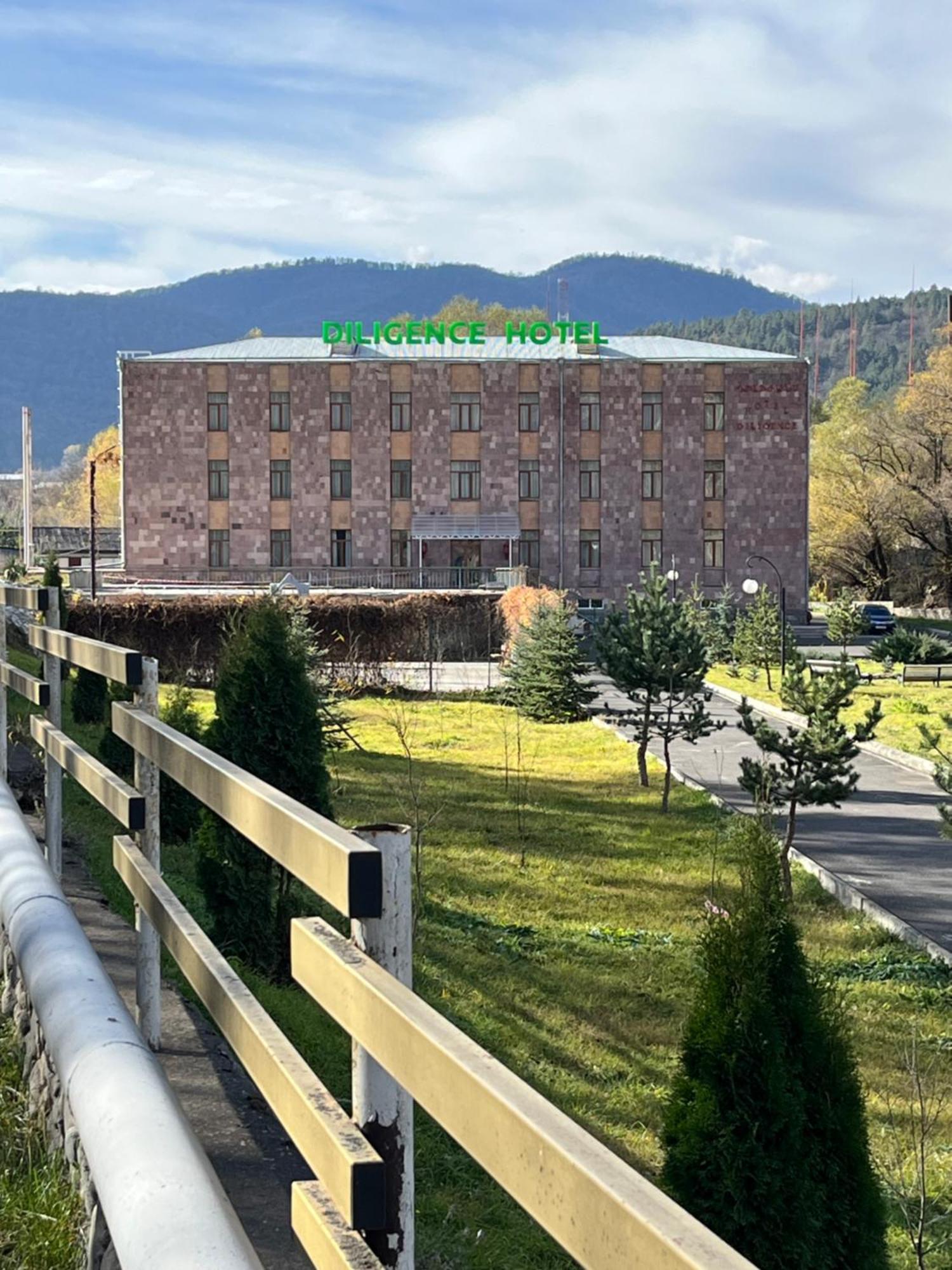 Diligence Hotel & Restaurant Dilisan Kültér fotó